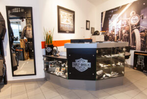 Theke des Harley Davidson Shop in Kamen